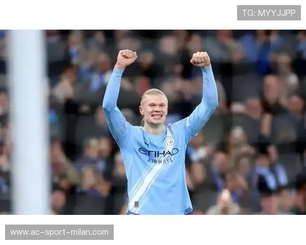 曼城哈兰德禁区内补射再次建功