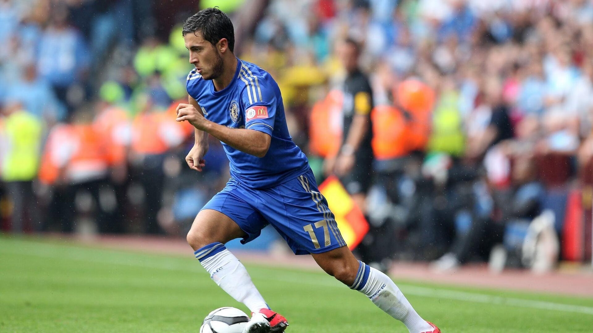 拜仁慕尼黑持续高歌猛进，德甲领跑无悬念